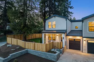 11608 NE 92nd St, Kirkland, WA 98033 - Photo 3
