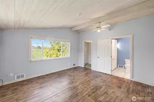 11103 13th St E, Edgewood, WA 98372 - Photo 15