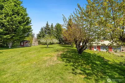 11103 13th Street E, Edgewood, WA 98372 - Photo 31