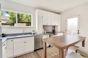 8126 12th Ave SW, Seattle, WA 98106 - Photo 7