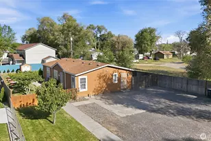 1827 W Bemis St, Moses Lake, WA 98837 - Photo 1