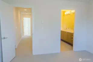 10363 Ashworth Ave N, Seattle, WA 98133 - Photo 15