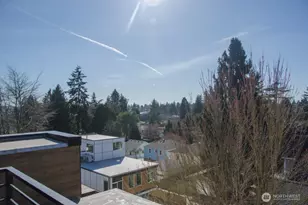 10363 Ashworth Ave N, Seattle, WA 98133 - Photo 19