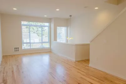 10363 Ashworth Avenue N, Seattle, WA 98133 - Photo 3