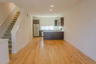 10363 Ashworth Ave N, Seattle, WA 98133 - Photo 7