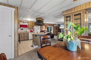 920 Maple Ln, Sedro Woolley, WA 98284 - Photo 9