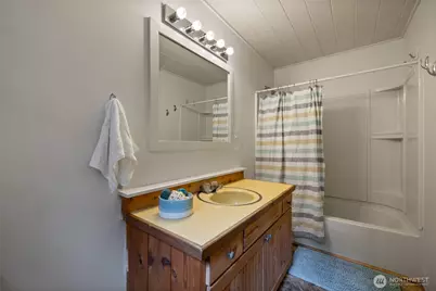 17426 SE 60th Street, Bellevue, WA 98006 - Photo 21