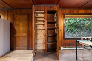 17426 SE 60th St, Bellevue, WA 98006 - Photo 9