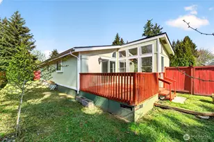 22110 Cedarview Dr E, Bonney Lake, WA 98391 - Photo 21