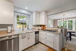 10323 Crescent Valley Dr NW, Gig Harbor, WA 98332 - Photo 9