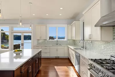 6783 NE Bergman Road, Bainbridge Island, WA 98110 - Photo 17