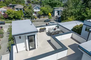 2415 W Lynn St, Seattle, WA 98199 - Photo 33
