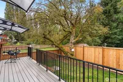 9253 6th Avenue NW #b, Seattle, WA 98117 - Photo 17