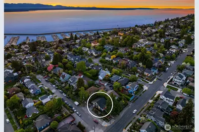 6903 32nd Avenue NW, Seattle, WA 98117 - Photo 31