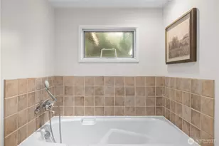 4290 Shoreclub Dr, Mercer Island, WA 98040 - Photo 25