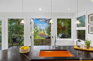 4290 Shoreclub Dr, Mercer Island, WA 98040 - Photo 5
