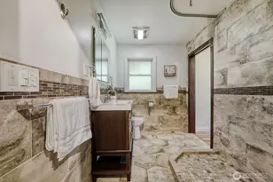 3004 SW Barton St, Seattle, WA 98126 - Photo 15