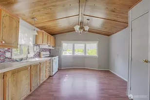 9403 Pierce Ln, Sedro Woolley, WA 98284 - Photo 7