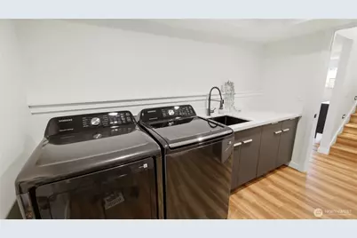 812 Main Street, Edmonds, WA 98020 - Photo 29