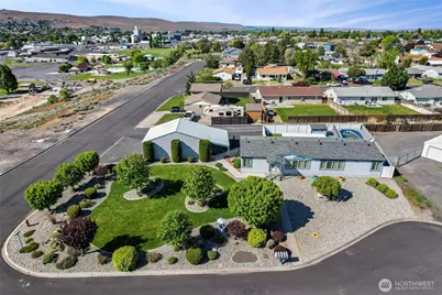 307 Hilltop Circle, Ephrata, WA 98823 - Photo 1