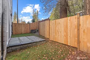 10742 Interlake Ave N, Seattle, WA 98133 - Photo 9