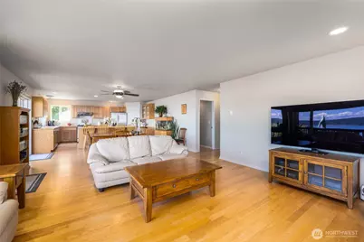 2205 Cranes Landing Drive, Greenbank, WA 98253 - Photo 11