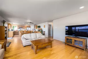 2205 Cranes Landing Dr, Greenbank, WA 98253 - Photo 11