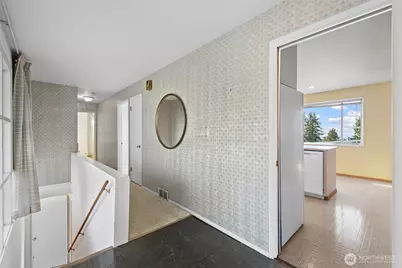 14508 SE 50th Street, Bellevue, WA 98006 - Photo 17