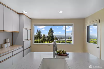 14508 SE 50th Street, Bellevue, WA 98006 - Photo 9