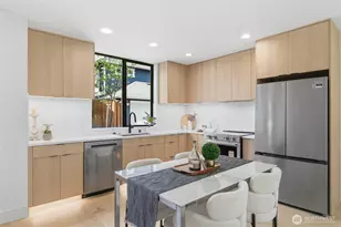 324 NW 80th St, Seattle, WA 98117 - Photo 11