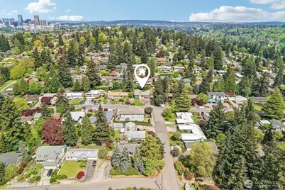 12456 SE 27th Street, Bellevue, WA 98005 - Photo 33
