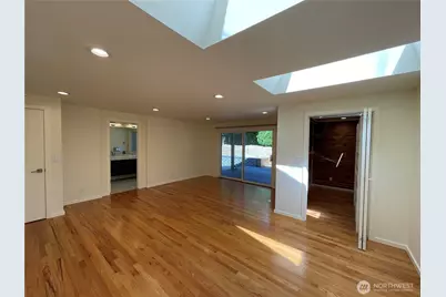 12456 SE 27th Street, Bellevue, WA 98005 - Photo 13