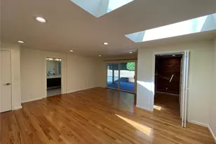 12456 SE 27th St, Bellevue, WA 98005 - Photo 13