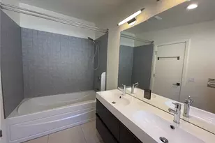 12456 SE 27th St, Bellevue, WA 98005 - Photo 15
