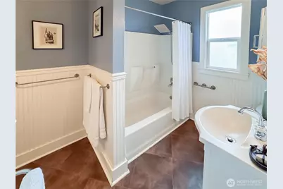 2315 E Spring Street, Seattle, WA 98122 - Photo 13