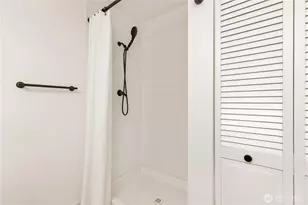 21810 NE 16th St, Sammamish, WA 98074 - Photo 21