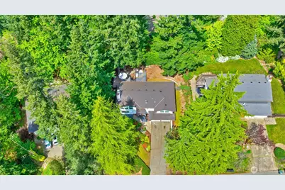 21810 NE 16th Street, Sammamish, WA 98074 - Photo 29