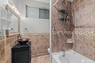 2051 S 223rd St, Des Moines, WA 98198 - Photo 13
