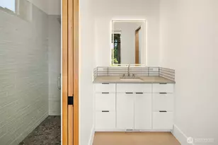 15137 Henderson Rd, Bainbridge Island, WA 98110 - Photo 29