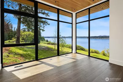 15137 Henderson Road, Bainbridge Island, WA 98110 - Photo 27
