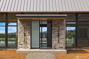 15137 Henderson Rd, Bainbridge Island, WA 98110 - Photo 3