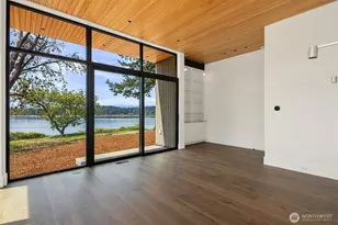15137 Henderson Rd, Bainbridge Island, WA 98110 - Photo 19
