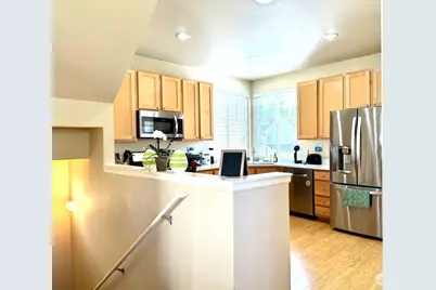 515 225th Place NE #33, Sammamish, WA 98074 - Photo 5