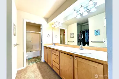 515 225th Place NE #33, Sammamish, WA 98074 - Photo 15