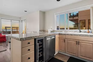 601 W Mercer Pl, Seattle, WA 98119 - Photo 19
