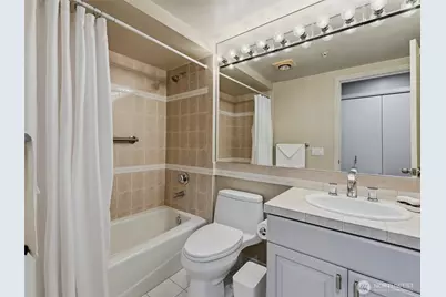 601 W Mercer Place #301, Seattle, WA 98119 - Photo 25