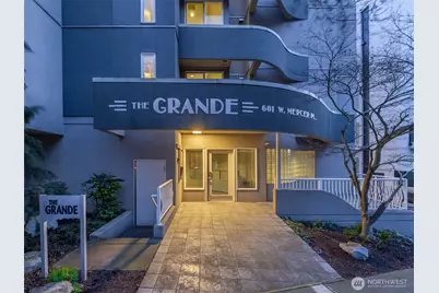 601 W Mercer Place #301, Seattle, WA 98119 - Photo 5