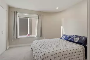 601 W Mercer Pl, Seattle, WA 98119 - Photo 23