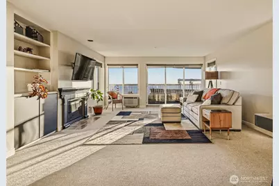 601 W Mercer Place #301, Seattle, WA 98119 - Photo 7