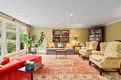 6771 81st Avenue SE, Mercer Island, WA 98040 - Photo 5